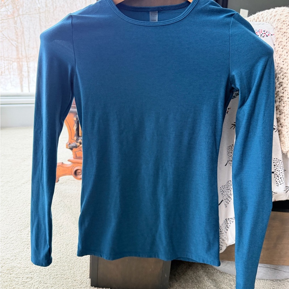 Beyond Yoga Featherweight Classic Crew Pullover. XS. Aquamarine. - Picture 2 of 5